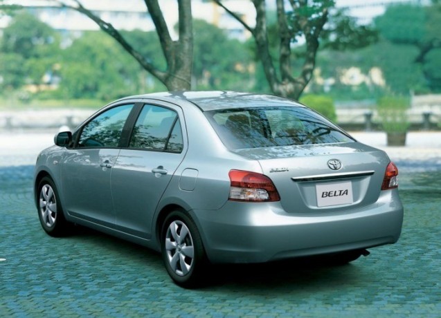 toyota-belta-super-condition-big-0